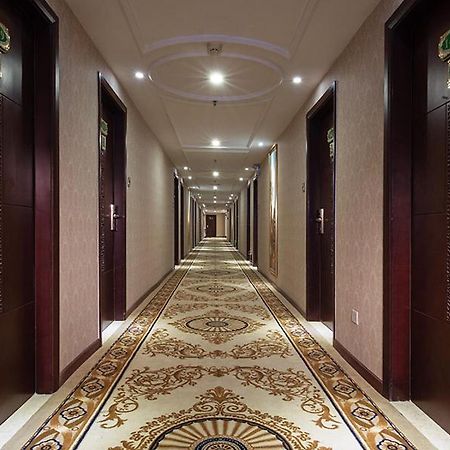 Vienna Hotel Guangzhou Shaheding Metro Station 외부 사진