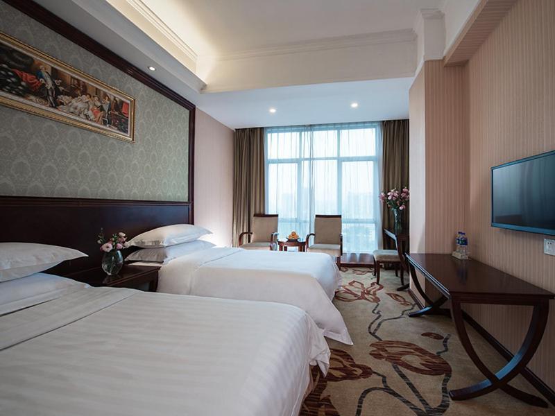 Vienna Hotel Guangzhou Shaheding Metro Station 외부 사진