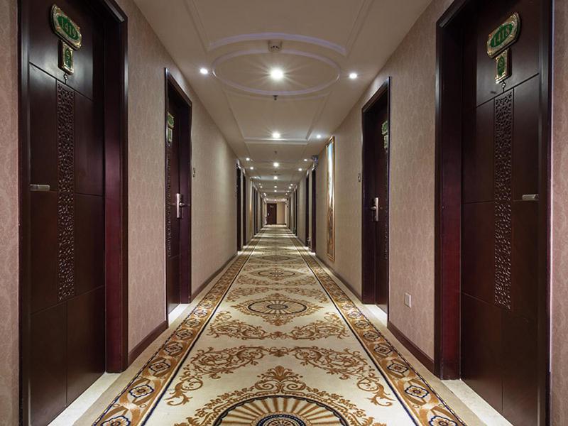 Vienna Hotel Guangzhou Shaheding Metro Station 외부 사진