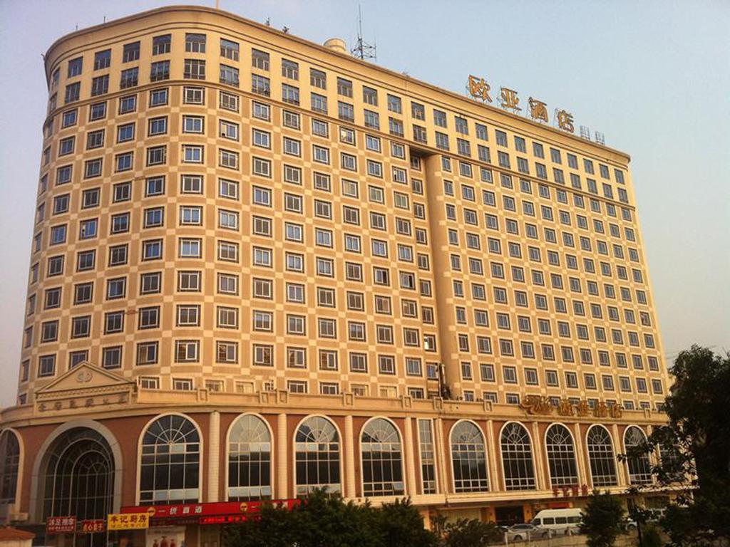 Vienna Hotel Guangzhou Shaheding Metro Station 외부 사진