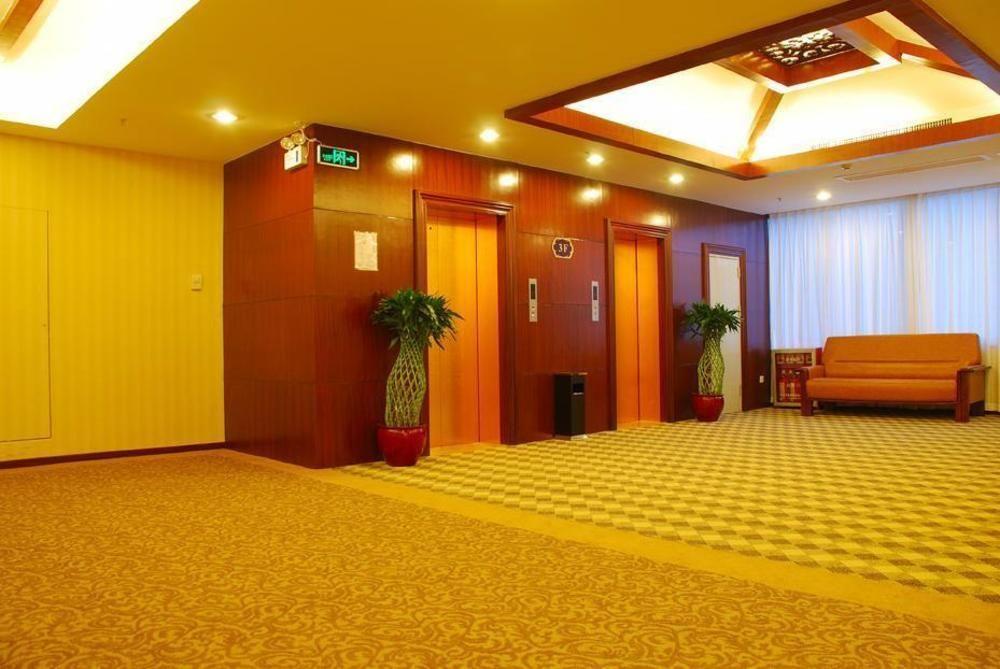 Vienna Hotel Guangzhou Shaheding Metro Station 외부 사진